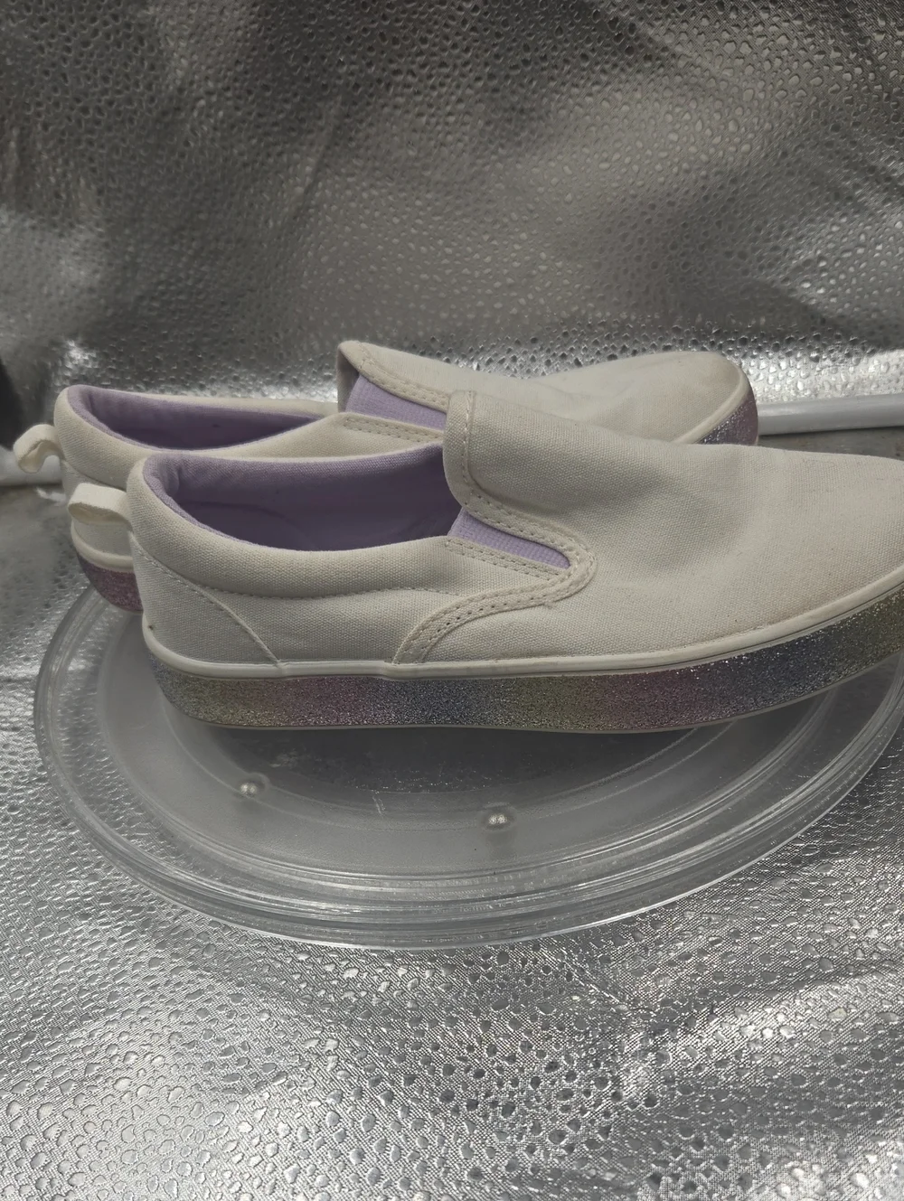 D1 White shoe SZ 2